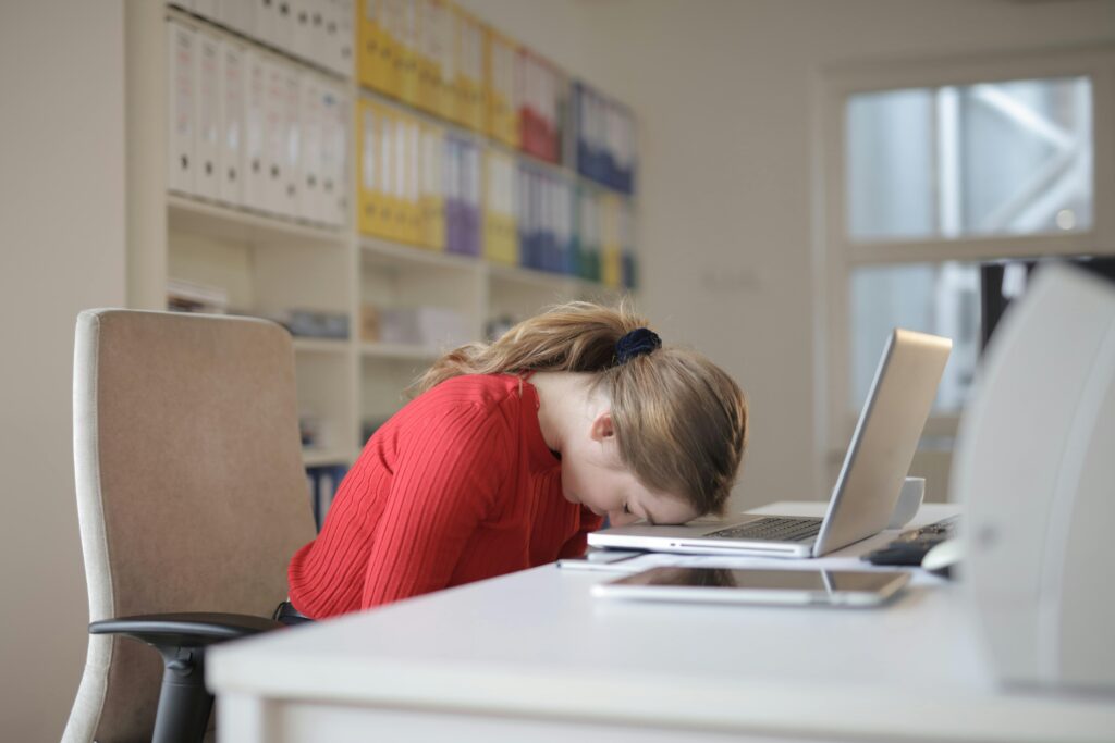 Síndrome de Burnout: sinais, causas e prevenção nas organizações